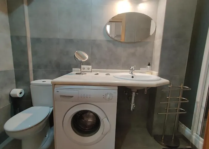 Hin17 Estudios مالقة